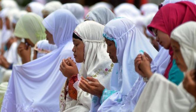 Artikel Tentang Islam: PENGERTIAN IBADAH DALAM ISLAM