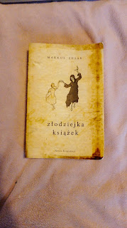 złodziejka książek markus zusak - lifestyle girl