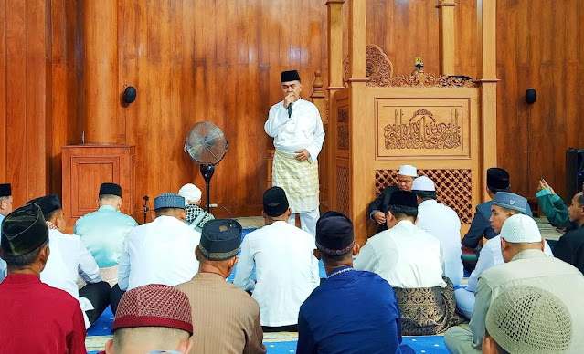 Bupati bersama Wabup Natuna Melaksanakan Salad Ied di Masjid Agung Natuna Gerbang Utaraku