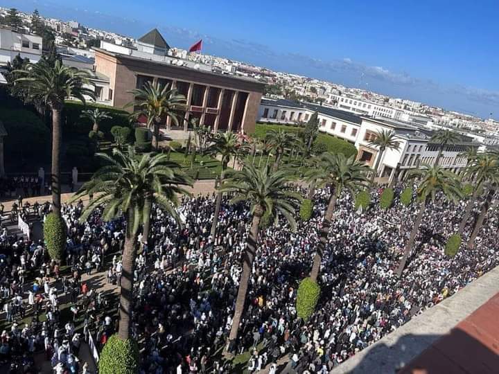 أساتذة المغرب يخرجون الى شوارع الرباط للاحتجاج