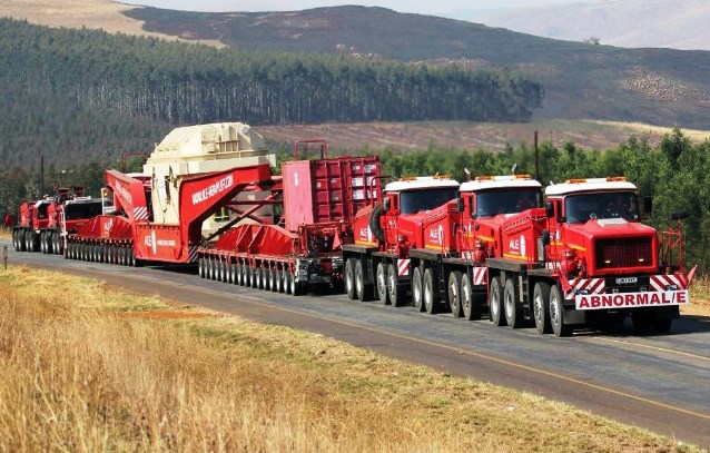 gambar truk gede Kenworth T800.