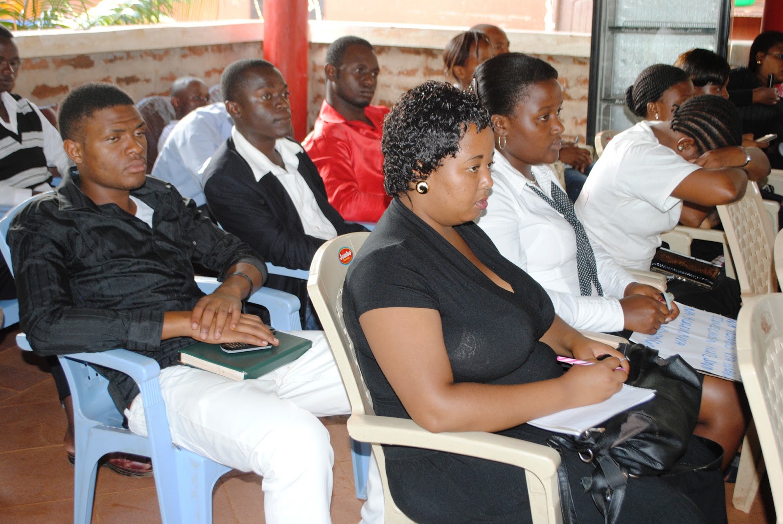 Viuno Vya Mtoto Wa Chuo : Virusi vya corona: Ugonjwa wa corona sasa ni tatizo kuu ... : Niwaka ...