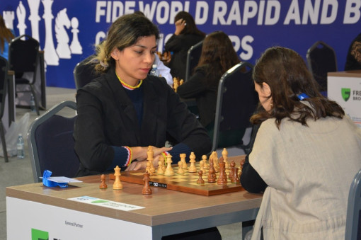 Atousa Pourkashiyan est une joueuse d'échecs iranienne 