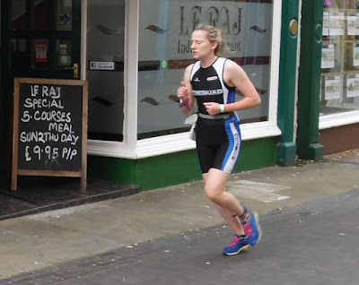 An action picture from the Keyo Brigg Sprint Triathlon 2015