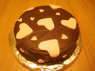 Tarta corazones de chocolate