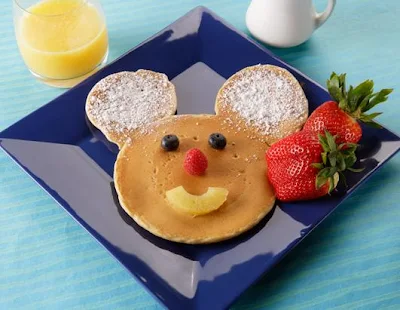 Mickey Mouse Hot Cakes. 