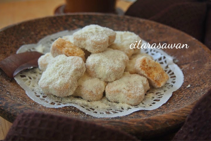 Biskut Suji Salju / Snow Semolina Cookies ~ Blog Kakwan