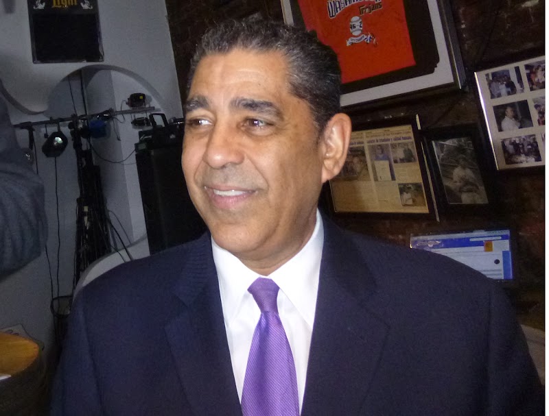 Espaillat advierte demócratas no apoyarán muro a cambio de legalizar beneficiarios del DACA 