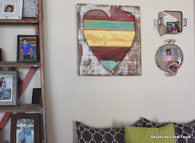 reclaimed wood, painted salvaged wood heart art http://bec4-beyondthepicketfence.blogspot.com/2014/02/reclaimed-wood-heart-art.html