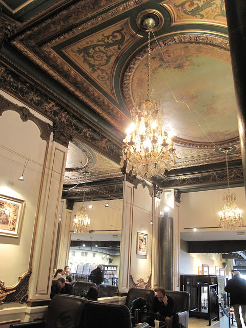 Starbucks meets the eighteenth century near the Paris Opera.