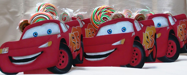 http://www.estou-crescendo.com/2016/08/festa-carros-da-disney-decoracao-para.html