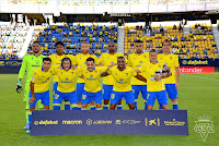 CÁDIZ C. F. Temporada 2021-22. Jeremías Ledesma, Anthony Lozano, Haroyan, Fali, Álvaro Negredo, Álex Fernández. Tomás Alarcón, Pacha Espino, Iza Carcelén, Carlos Akapo, Salvi. CÁDIZ C. F. 2 CLUB ATLÉTICO OSASUNA 3. 29/08/2021. Campeonato de Liga de 1ª División, jornada 3. Cádiz, estadio Nuevo Mirandilla