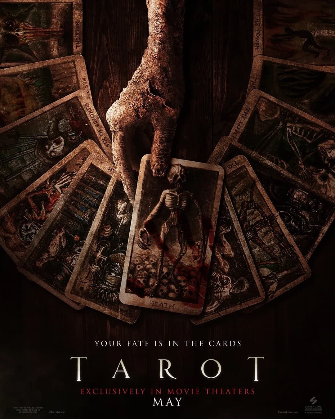 Постер мистического хоррора «Таро» (Tarot) с монстрами Тревора Хендерсона