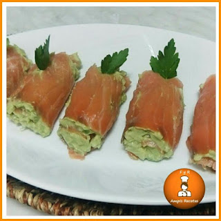 Rollitos-de-salmon-ahumado-y-aguacate