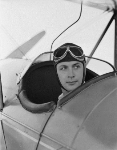 Robert Montgomery in Night Flight 1933