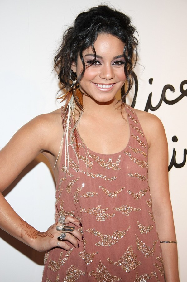 vanessa hudgens leaked 2011 pics. vanessa hudgens 2011 leaked