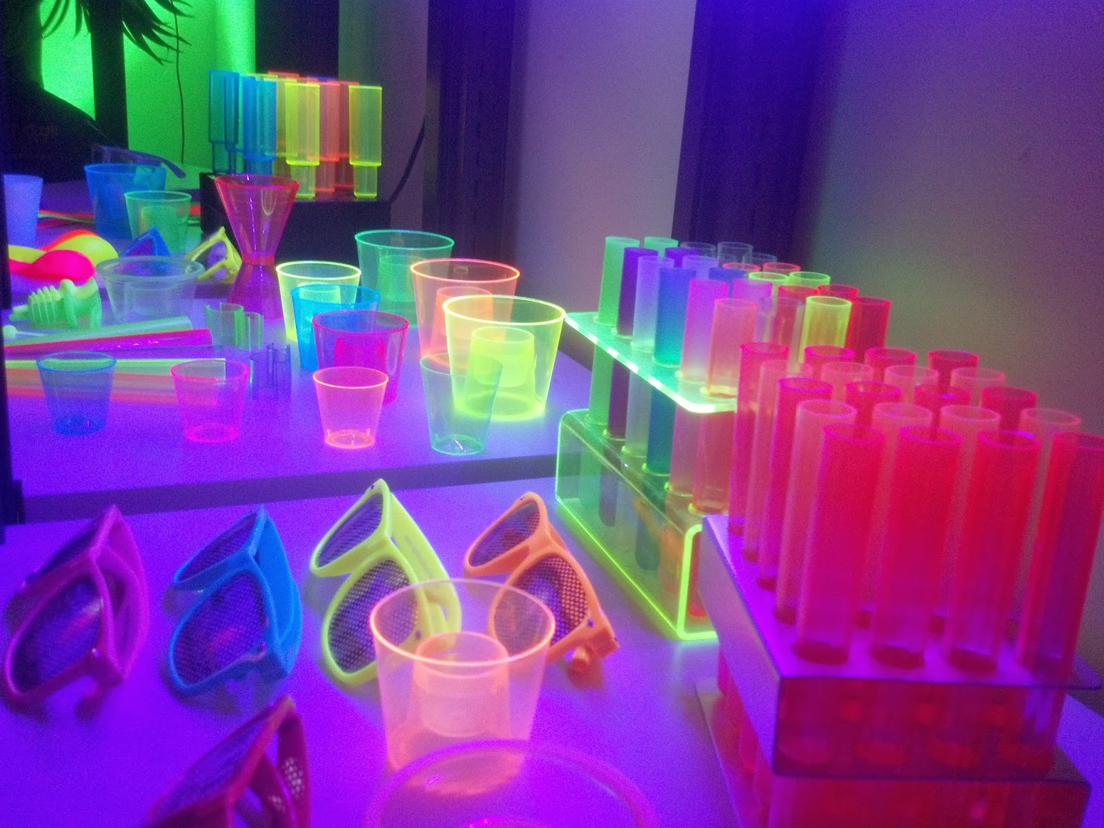 GLOW NEON  UV PARTY  Glow in the Dark Party  Supplies  