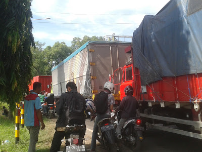 KEMACETAN di Pelabuhan KETAPANG BANYUWANGI