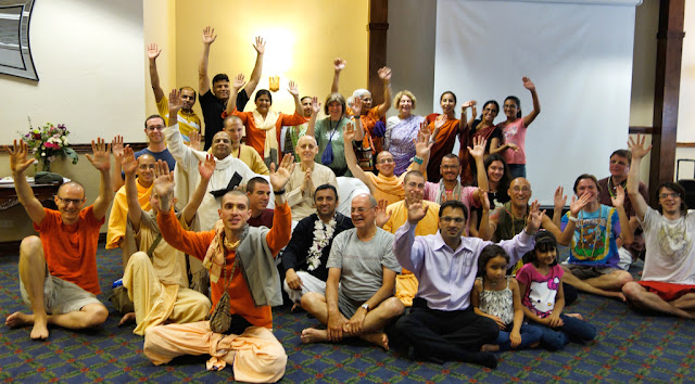 Sankarshan Das Group Photo from Vail Bhakti Yoga Retreat