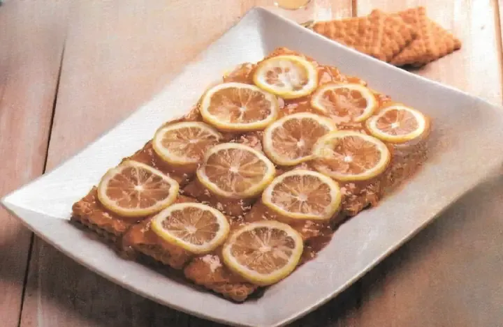 Torta biscotto con marmellata al limone
