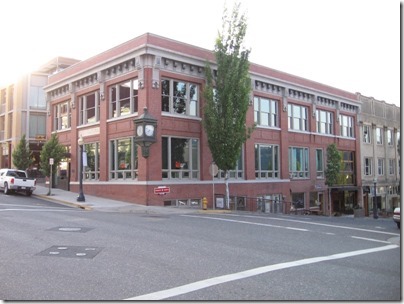 IMG_6690 First National Bank in Hood River, Oregon on June 10, 2009