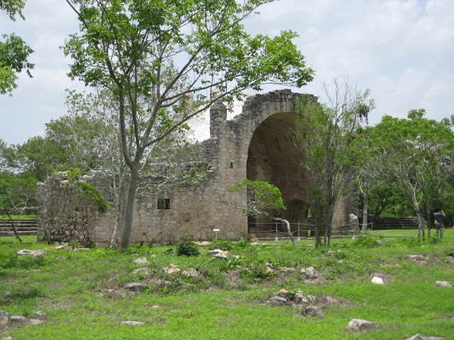 Dzibilchaltún, zona arqueológica maya, Yucatán