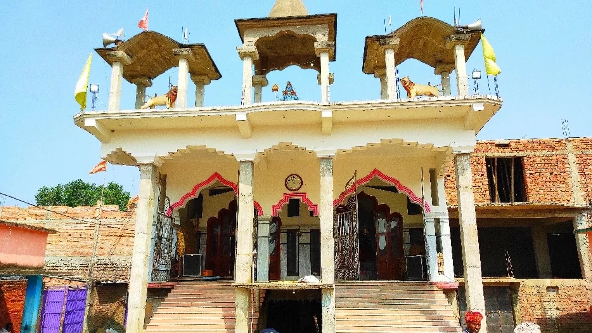 60 साल पुराना है माता का यह मंदिर, हर मनोकामना होती है पूरी; दूर दराज से मां दुर्गा के दरबार में आते हैं भक्त