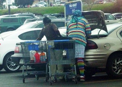 funny walmart pictures. Funny People in Walmart funny