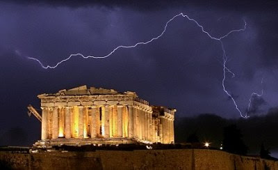 Τι θα μας συμβεί, εάν χρεοκοπήσει η Ελλάδα;