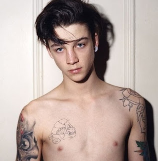 Picture of English model, Ash Stymest