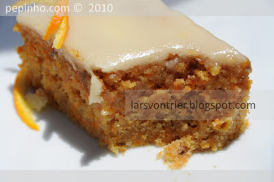 Pastel de zanahoria y naranja