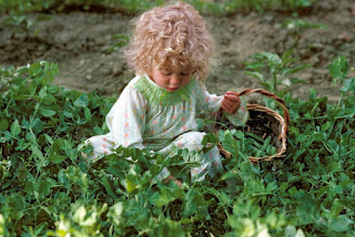 enfant au jardin