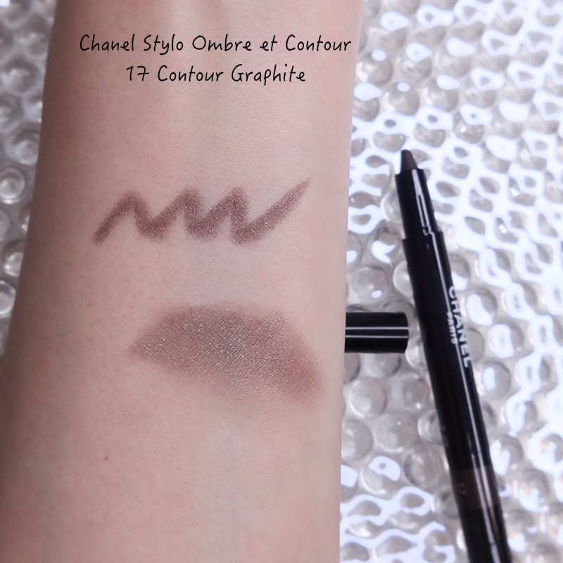 Chanel Stylo Ombre et Contour 17 Contour Graphite swatch