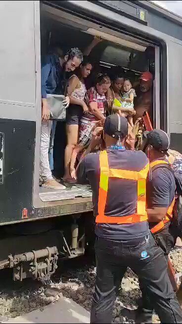 Descarrilamentos afetam operações de trem e metrô nesta sexta no Rio