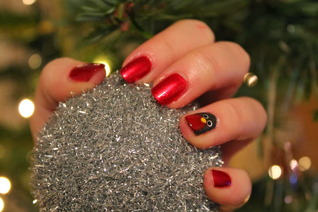 Christmas Nail Art - Red Robin