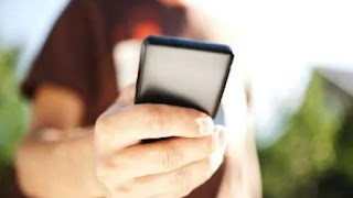 Can't get out of the cellphone?  Beware of These Symptoms