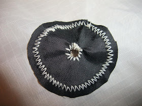 circle with hole, sewing the kite corners, nylon, braces, zig-zag, gussets