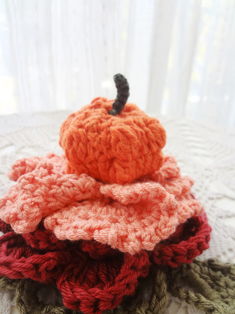 Crochet Bobble Pumpkin - free pattern