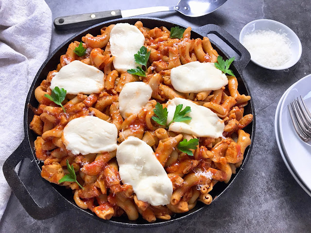 Chicken Marinara with Pasta and Fresh Mozzarella