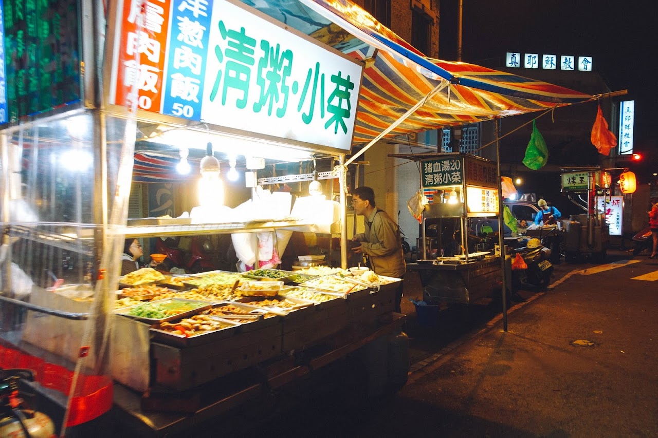 中華路夜市（Zhonghua Road Night Market）