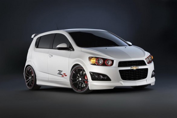 Segundo Seleccionado Chevrolet Sonic Tuning 2012 una furia blanca