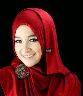Tips Memilih Jilbab  Sesuai Warna  Kulit  JALLOSI
