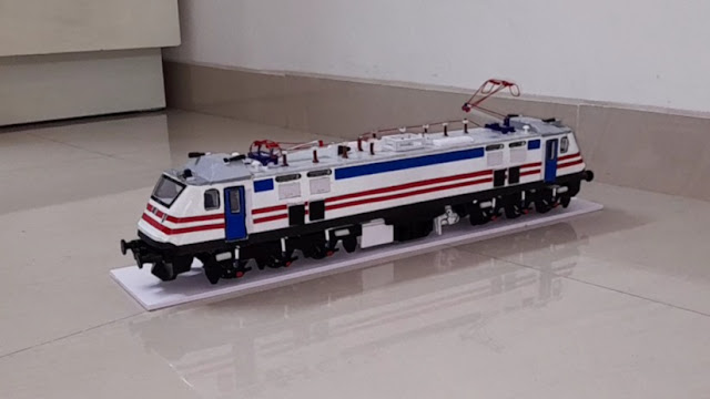 New aerodynamic locomotive