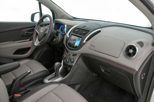 Chevrolet Tracker LTZ Automática - interior