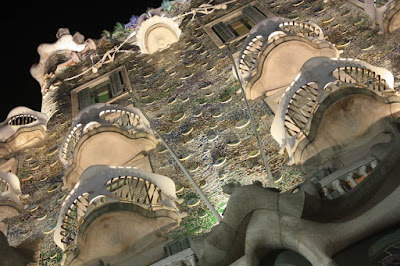 Casa Batllo lit at night