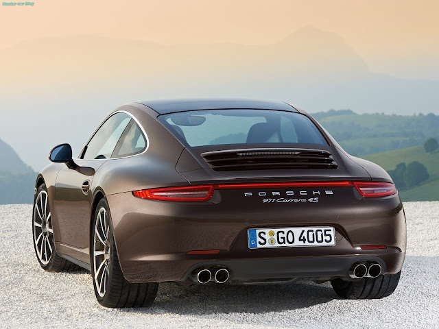 First Official Photos of All-Wheel Drive 2013 Porsche 911 Carrera 4 and 4S Coupe and Convertibles