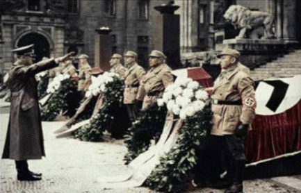 Hitler Feldherrnhalle