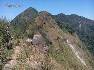 Pinoy Solo Hiker -Tarak Ridge