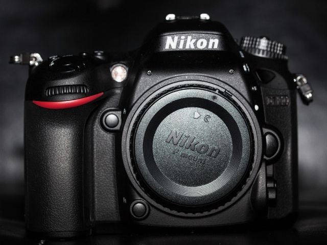 Nikon D7100