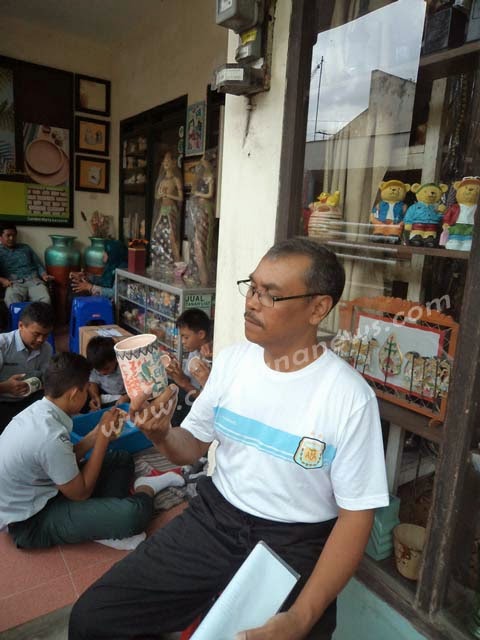  Dinoyo  Malang Salah Satu Sentra  Keramik  di Indonesia 